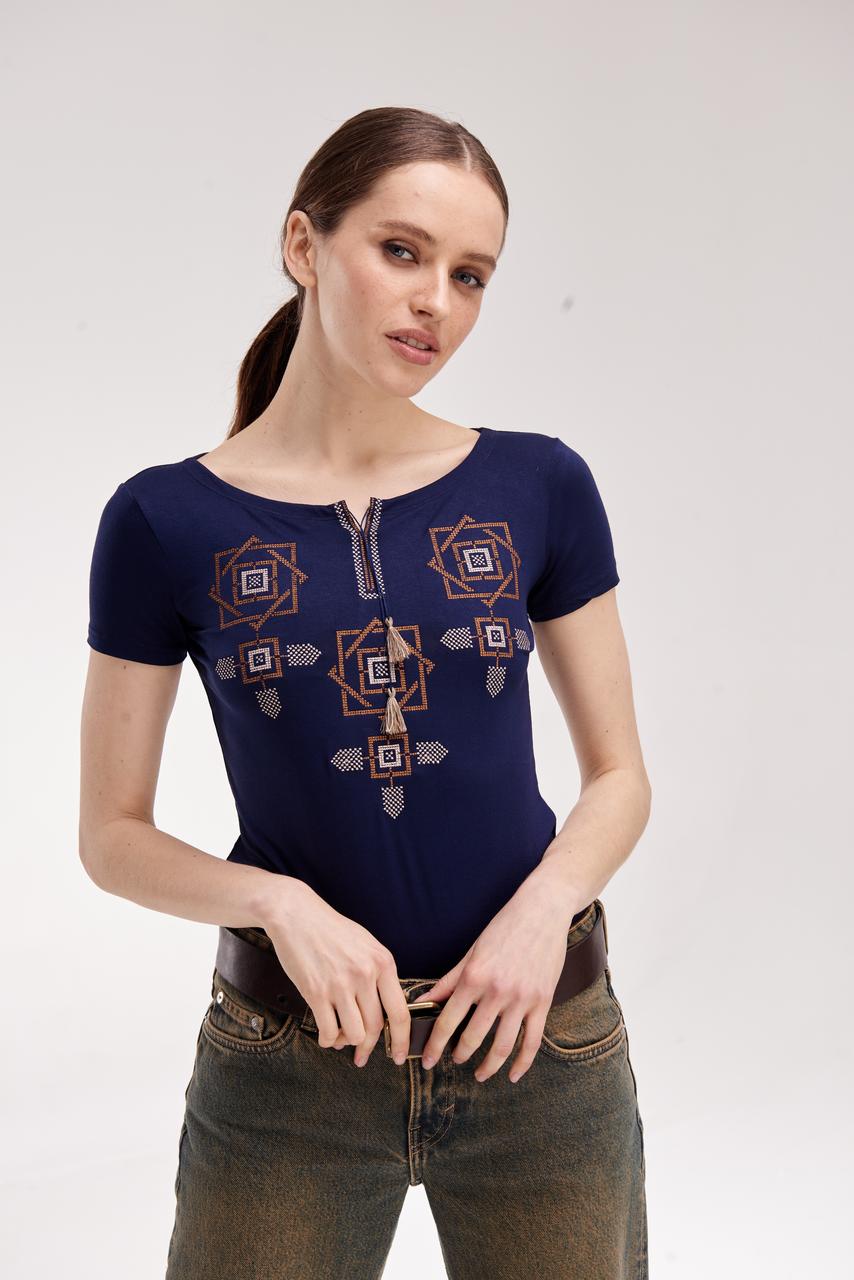 Жіноча трикотажна футболка"Оберіг"