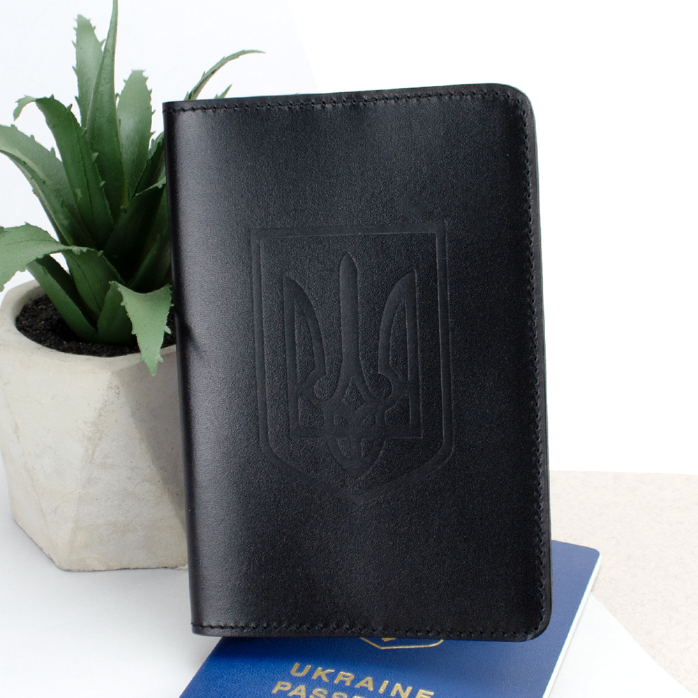 Обкладинка на паспорт шкіряна HC-0074-2 з гербом України чорна глянцева, фото 1