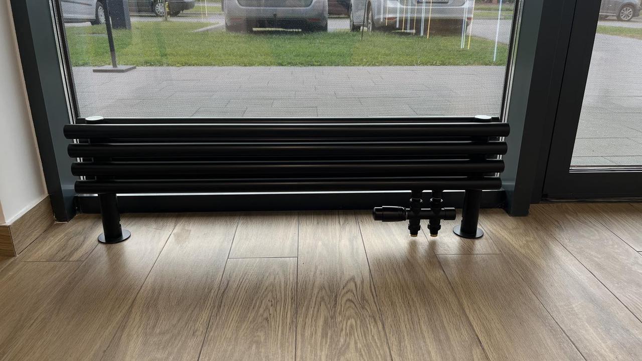 Дизайнерські радіатори TERMA TUNE HSD 300*1000 чорні