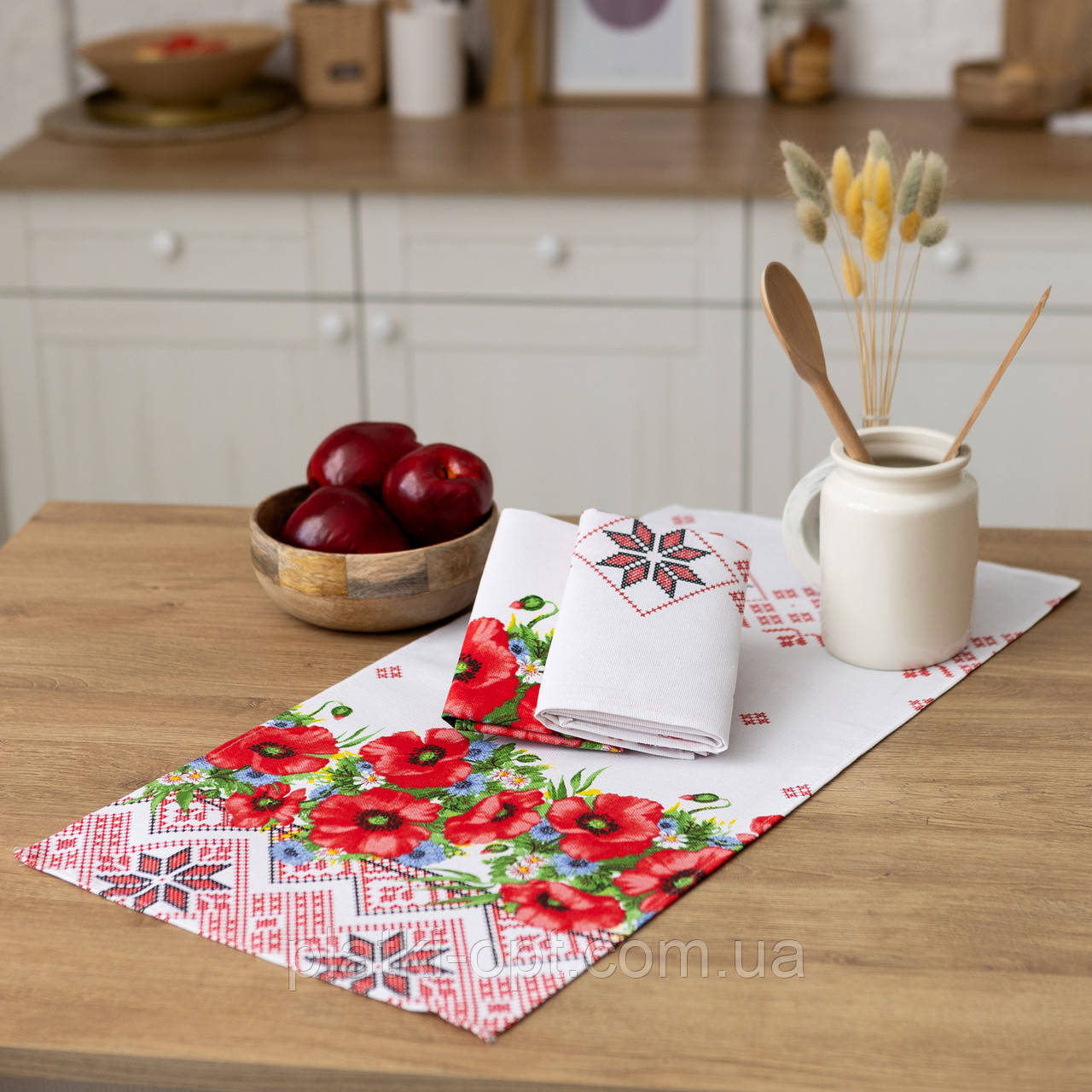 Рушник традиційний "Червоні маки" 75х35 см, фото 1