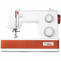 Швейна машинка Bernette B05 Crafter