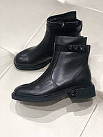 Деми ботинки женские кожаные на низком каблуке черные классические на флисе S1080-83-N1240B Lady Marcia 2896