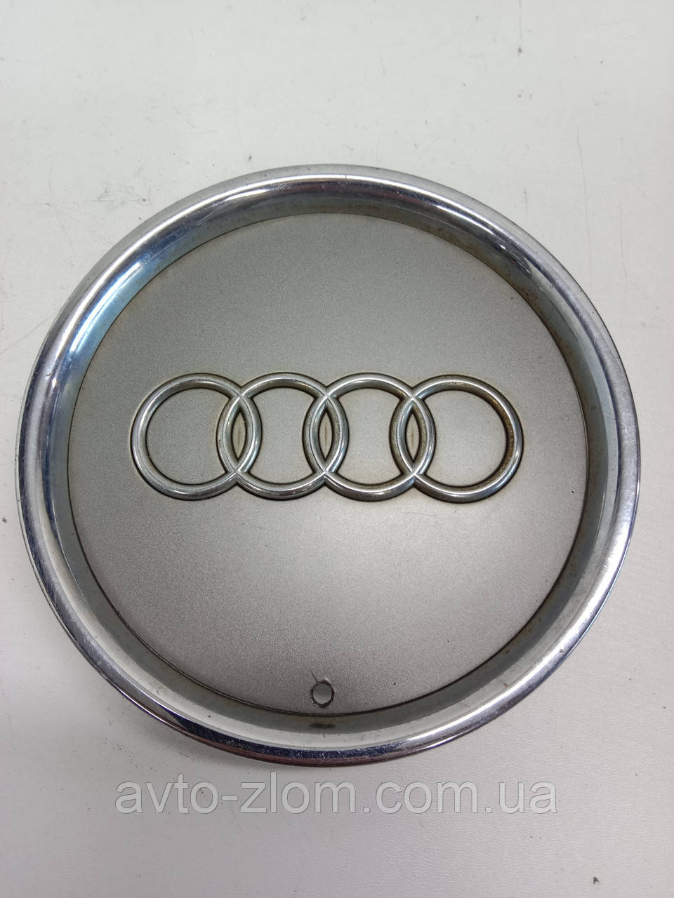 Заглушка диска Audi, Ауди. 8L0601165A. - фото 1 - id-p1966447942