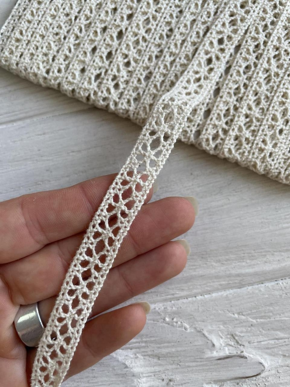 Мереживо в'язане " Marill 30092 " бежеве  рулон 15 ярдів