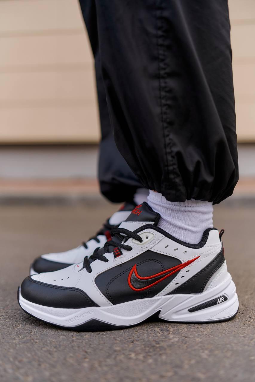 Nike air best sale monarch black