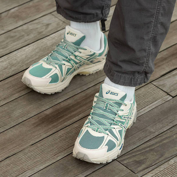 Asics gel best sale kahana 6 beige