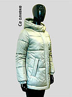 Зимова жіноча коротка тепла куртка пуховик з капюшоном і просоченням