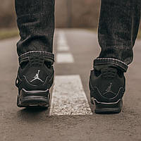 Jordan retro sales 4 triple black
