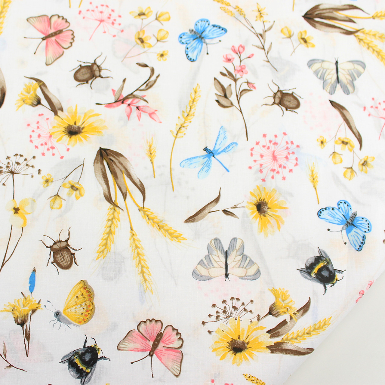 Бязь "Луг" сухоцвіти з метеликами та бджолами на білому тлі № М-3166, фото 1