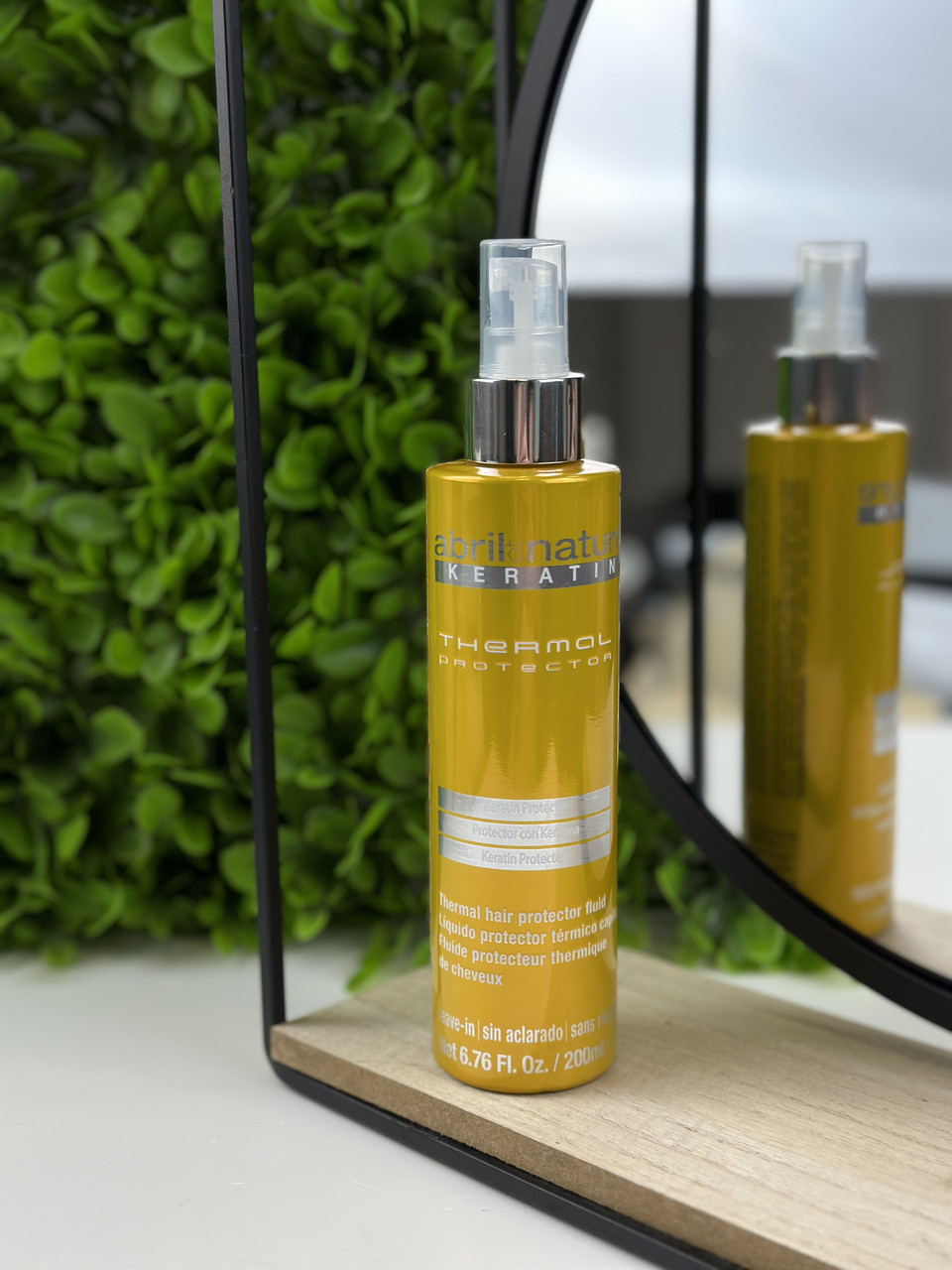 Термозахисний спрей для волосся Abril et Nature Thermal Protector 200 мл