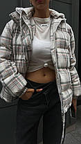 Теплий жіночий кашеміровий пуховик з капюшоном із футера трендова клітинка Gm2516, фото 5