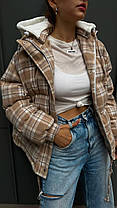 Теплий жіночий кашеміровий пуховик з капюшоном із футера трендова клітинка Gm2516, фото 2