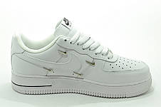Білі кросівки Nike Air Force 1 07 LX (Найк Аїр Форс) унісекс, фото 2