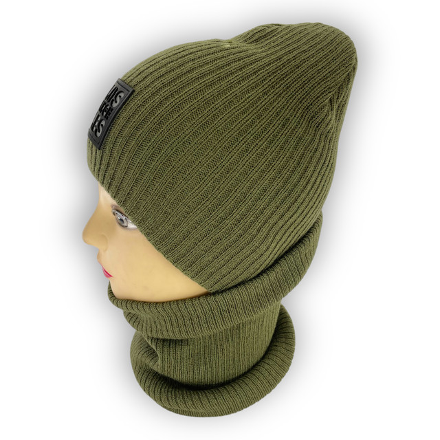 Детский комплект - шапка и шарф для девочки