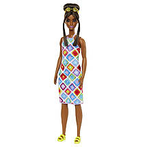 HJT07 Іграшка Лялька Barbie Модниця 30 см у платті з візерунком у ромб, фото 3