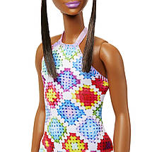 HJT07 Іграшка Лялька Barbie Модниця 30 см у платті з візерунком у ромб, фото 5