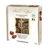 Шоколадні цукерки Pralines sea shells Maitre Truffout 250g