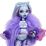 Monster High Abbey Bominable HNF64 Лялька Монстр Хайббі Бомінейбл Базова, фото 6