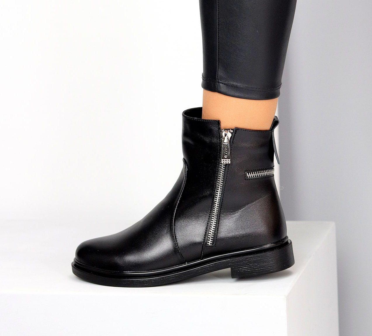 Жіночі шкіряні черевики на низькому підборі зимові красиві чорні натуральна шкіра