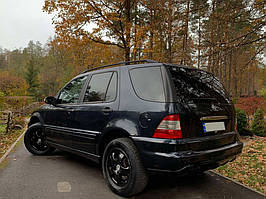 MERCEDES ML / W163 EUR Накладка над номером OmsaLine TMR Накладки на кришку багажника Мерседес Бенц МЛ W163