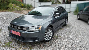 Накладки на решітку Volkswagen Jetta 2011-2018 рр.