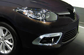 Накладки на протитуманки Renault Fluence 2009 року.