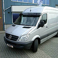 Mercedes Sprinter 906 2006-2018 Козырек на лобовое стекло на раме V2 (черный глянец, 5мм) TMR Дефлектор