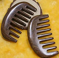 ДЕВ'ЯНА АНТИСТАТИЧНА РОЗЧЕСКА 
/САНДАВО ДЕРЕВО/(маленька)