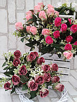 Букет троянд з добавками h 50 см