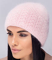 Жіноча вовняна шапка з відворотом "Кабаре" у блідо-рожевому кольорі.