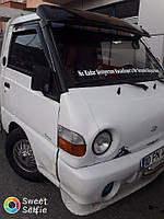 Козырек на лобовое стекло (черный глянец, 5мм) Hyundai H100. Турция