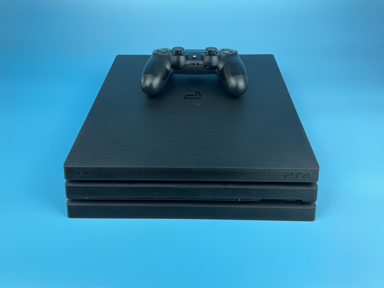 PlayStation4 Pro*おまけ付き 5158393047_w700_h500_playstati