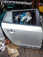 Дверь задняя правая Renault Megane 3 універсал 821004555R 09511