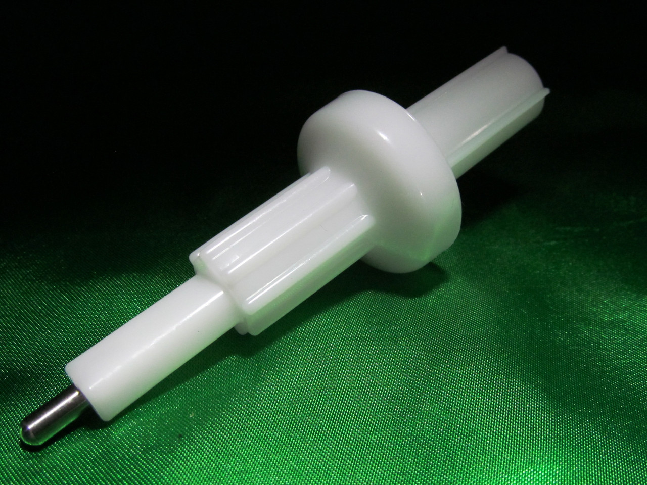 Держатель насадок - шток Bosch (к кухонному комбайну Бош): продажа ...