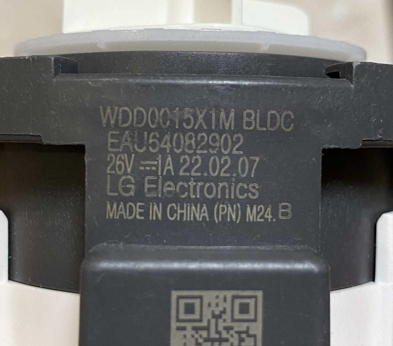 Сливной насос (помпа) для стиральной машины LG EAU64082902 WDD0015X1M NTWC021S02 26V - фото 3 - id-p1969450079