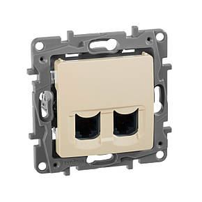 Подвійна комп'ютерна розетка RJ45 Категорії 6Е UTP Legrand Etika Слонова кістка (672354), фото 1