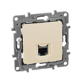 Розетка компютерна RJ45 Категорії 5е UTP Legrand Etika Слонова кістка (672341), фото 1