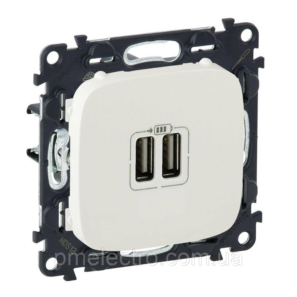 Подвійна USB-розетка Legrand Valena Allure Перламутр (754999)