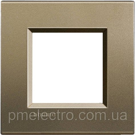 Прямокутна Рамка 1 - пост, Коричневий шовк, Legrand Bticino LivingLight, LNA4802SQ, фото 1