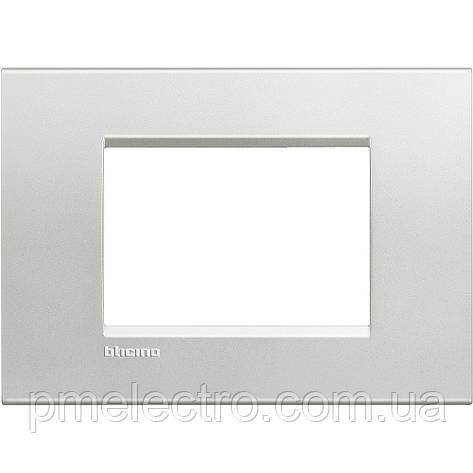 Рамка прямокутна 3-модуль, Срібло, Legrand Bticino LivingLight, LNA4803AG, фото 1