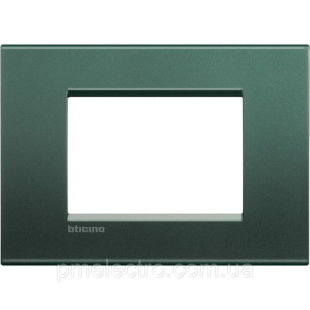 Рамка прямокутна 3-модуль, Зелений шовк, Legrand Bticino LivingLight, LNA4803PK