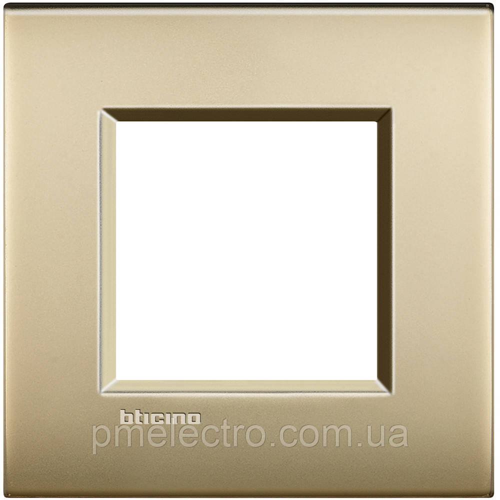 Рамка ультратонка 1-пост, Матове золото, Legrand Bticino LivingLight AIR, LNE4802OF