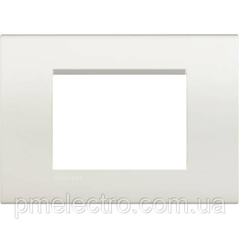 Прямокутна Рамка 3 - модуля, Білий, Legrand Bticino LivingLight, LNA4803BI, фото 1