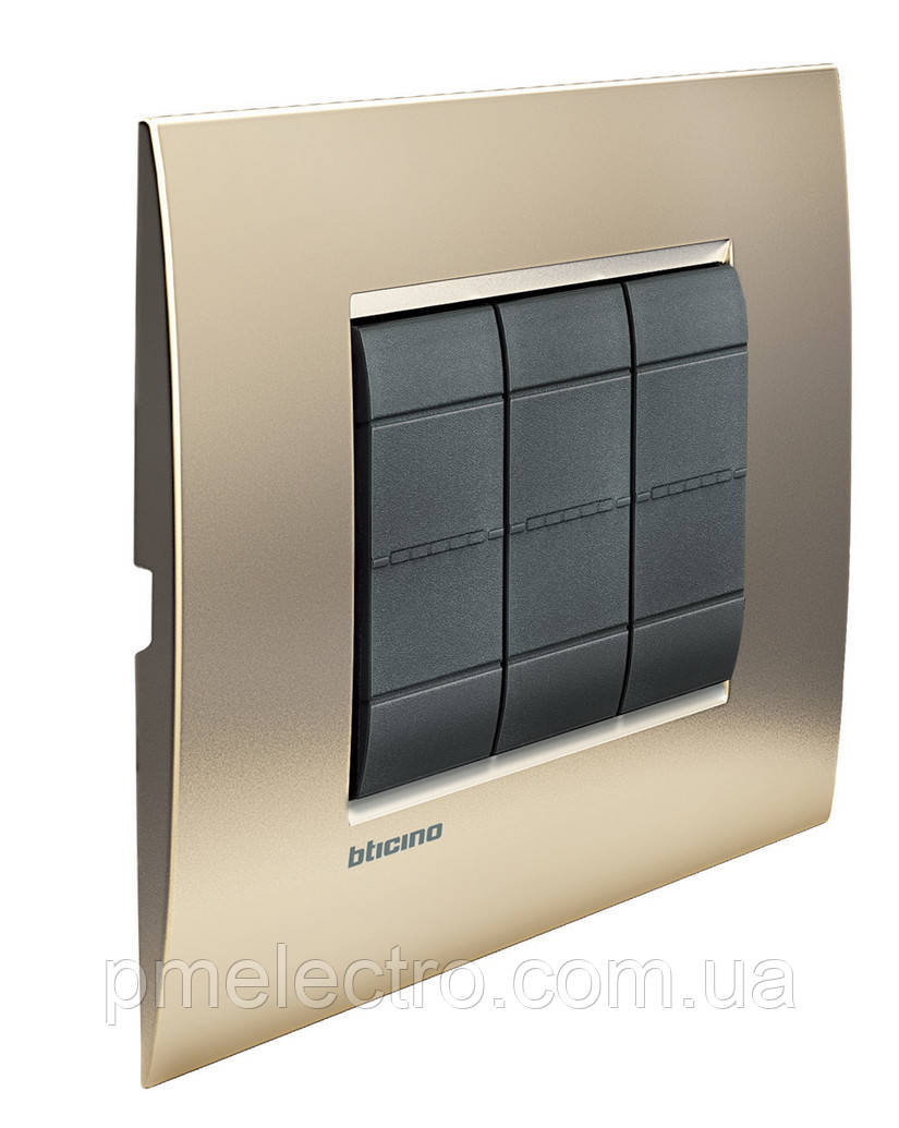 Рамка ультратонка 3-модуль, Матове золото, Legrand Bticino LivingLight AIR, LNC4803OF