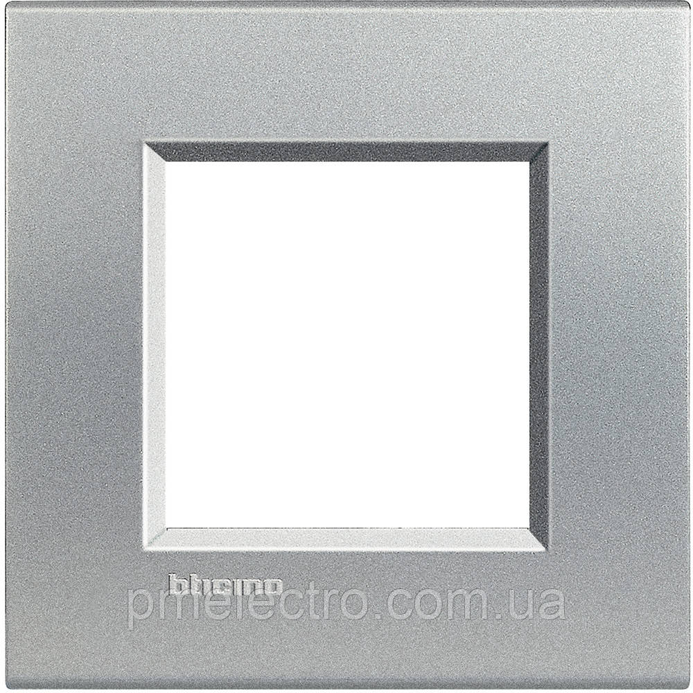Прямокутна Рамка 1 - пост, Алюміній, Legrand Bticino LivingLight, LNA4802TE