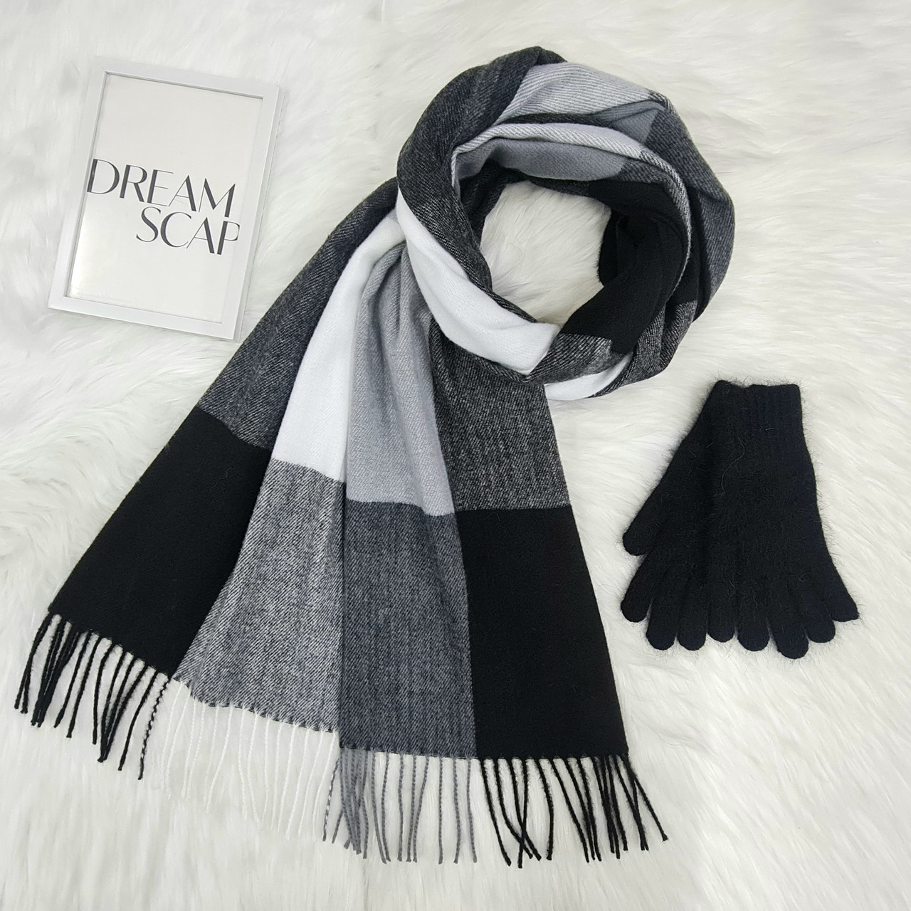 Комплект жіночий зимовий (шарф+рукавички) M&JJ One size чорний 1125 - 4185