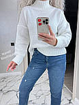 Однотонний светр з високим коміром оверсайз зі спущеними плечима (р. 42-48) 90043274, фото 9
