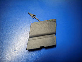 Заглушка бампера (крюка) Opel Vivaro 2006-2014, 93188858 (Б/У)