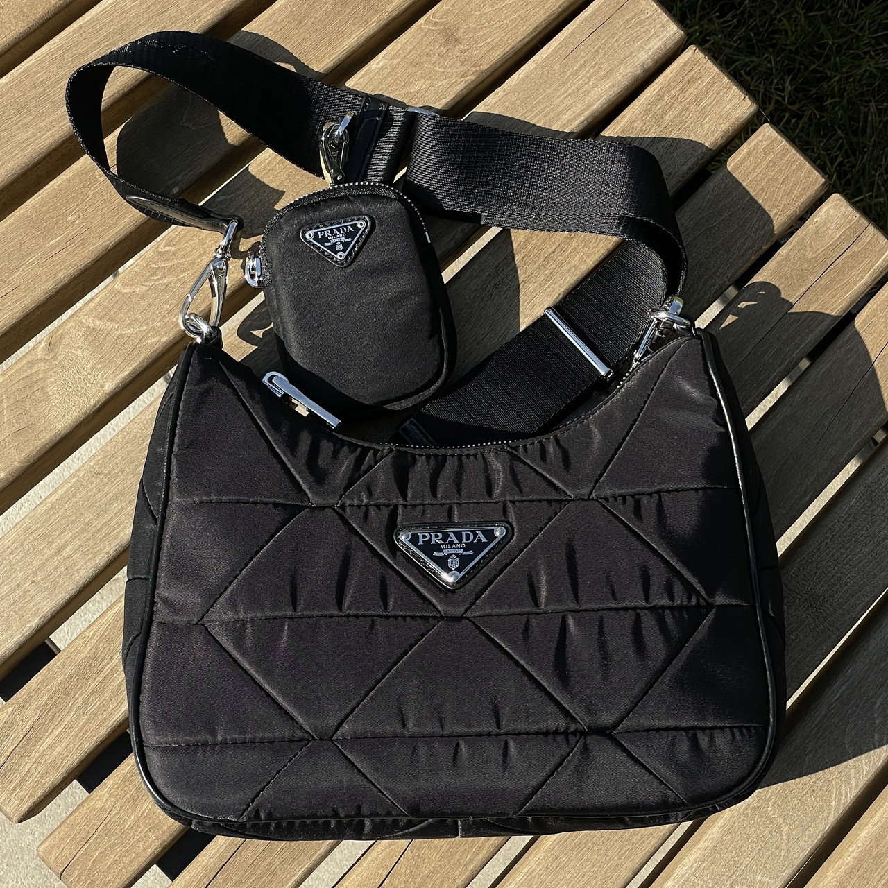 Сумка жіноча Prada Re-Edition 2005 nylon shoulder bag
