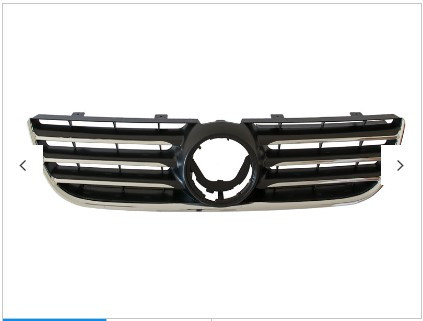 Решітка радіатора між фарами VW Polo IV 05-09 хетчбек 05-09 р.